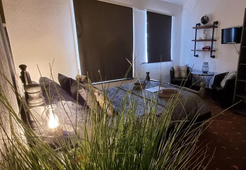 Lynbar Hotel - Oda