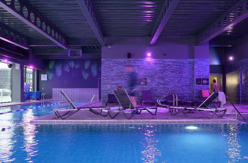Village Hotel Basingstoke - Havuz