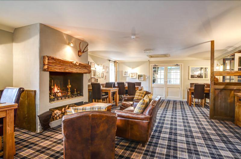 Thames Head Inn - Lobi