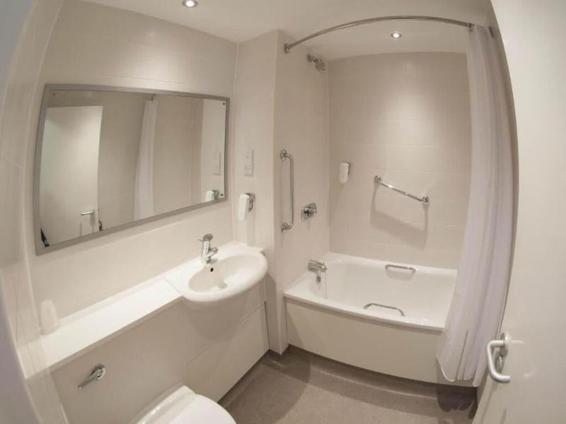 Kings Highway, Derby by Marston's Inns - Oda