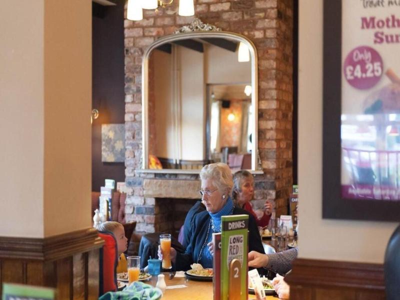 Kings Highway, Derby by Marston's Inns - Restoran