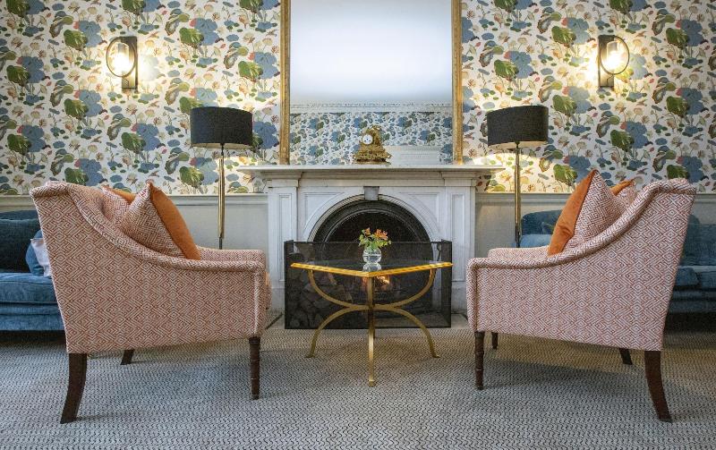 Lords Of The Manor Hotel - Bar