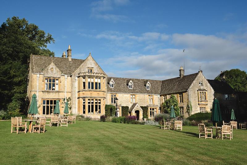 Lords Of The Manor Hotel - Genel
