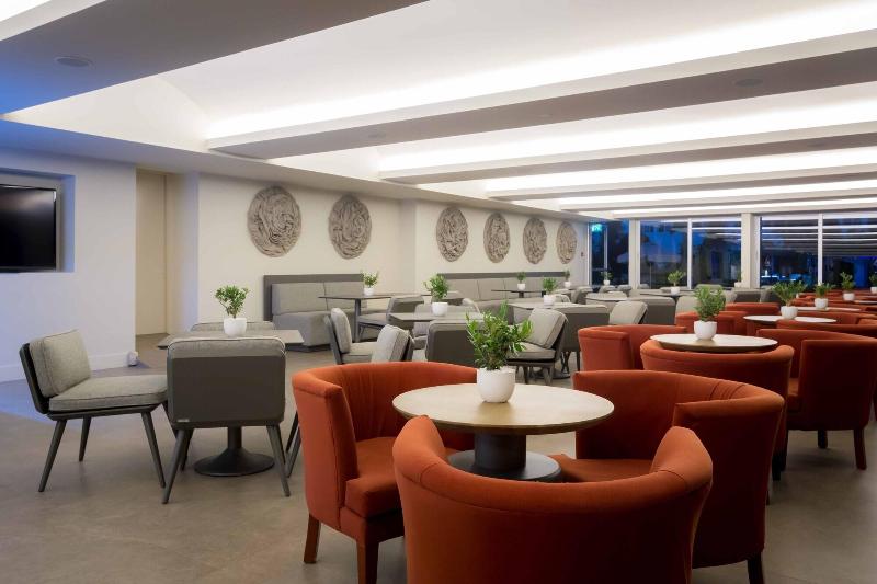 Tasia Maris Beach Hotel and Spa - Adults Only - Bar
