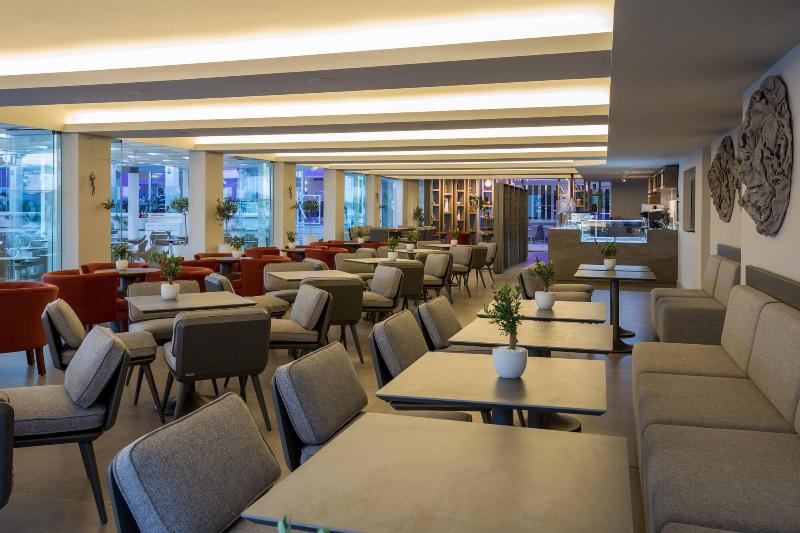 Tasia Maris Beach Hotel and Spa - Adults Only - Bar