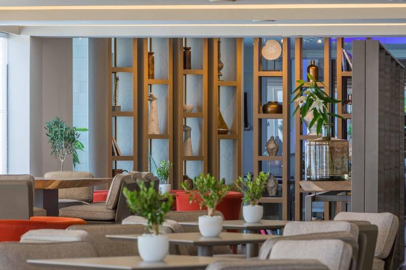 Tasia Maris Beach Hotel and Spa - Adults Only - Bar