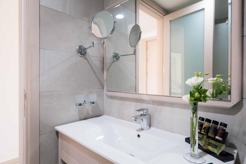 Tasia Maris Beach Hotel and Spa - Adults Only - Oda