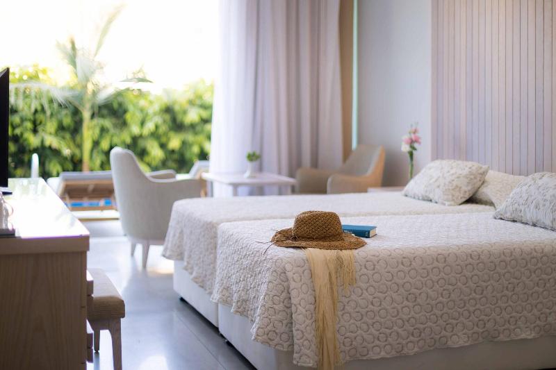Tasia Maris Beach Hotel and Spa - Adults Only - Oda