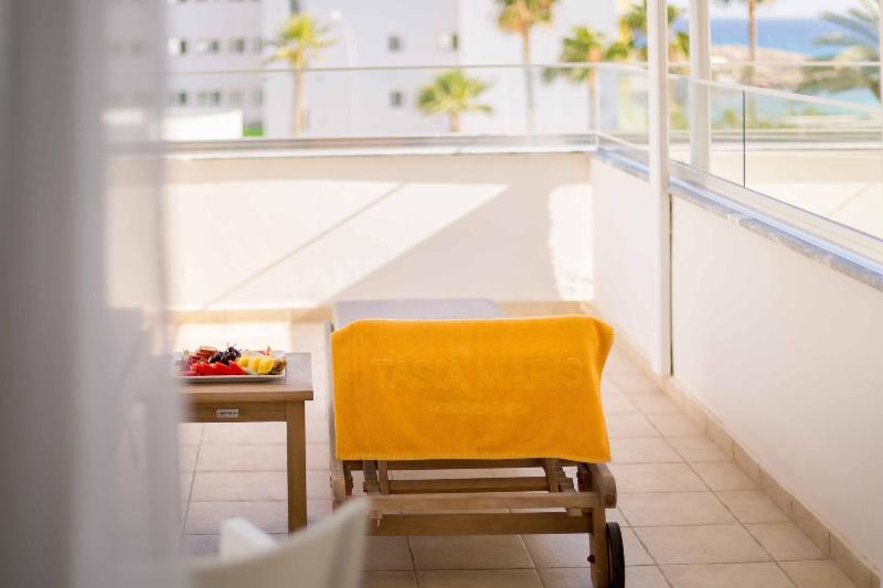 Tasia Maris Beach Hotel and Spa - Adults Only - Oda