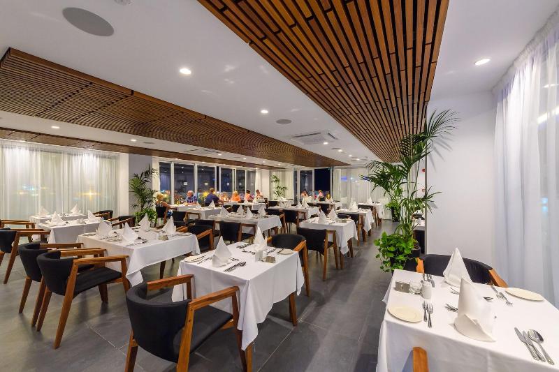 Tasia Maris Beach Hotel and Spa - Adults Only - Restoran