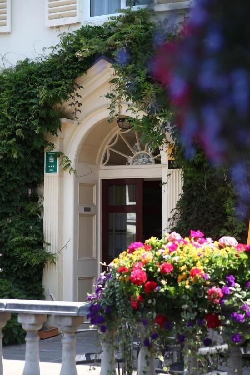 Les Rocquettes Hotel - Genel