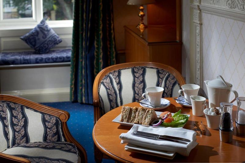Les Rocquettes Hotel - Oda
