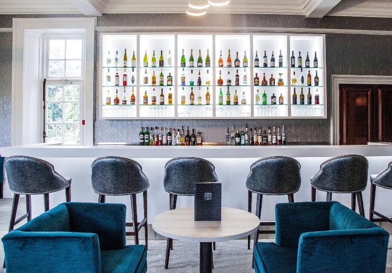 Barnett Hill - Luxury Hotel - Bar