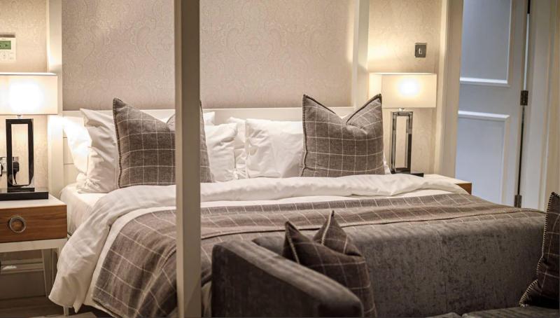 Barnett Hill - Luxury Hotel - Oda