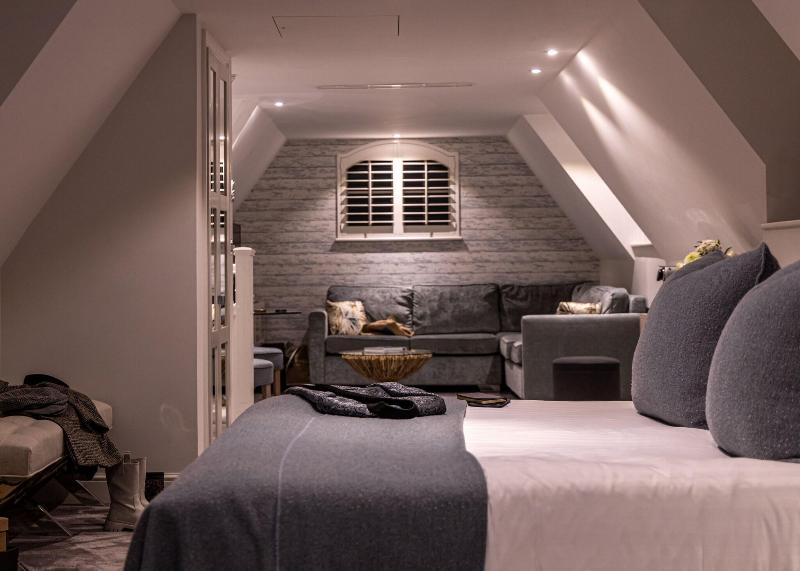 Barnett Hill - Luxury Hotel - Oda