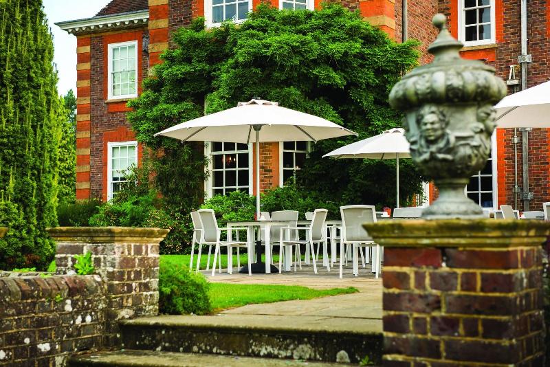 Barnett Hill - Luxury Hotel - Teras