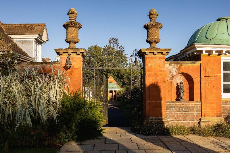 Barnett Hill - Luxury Hotel - Teras