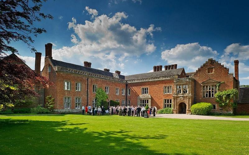 Grafton Manor - Genel