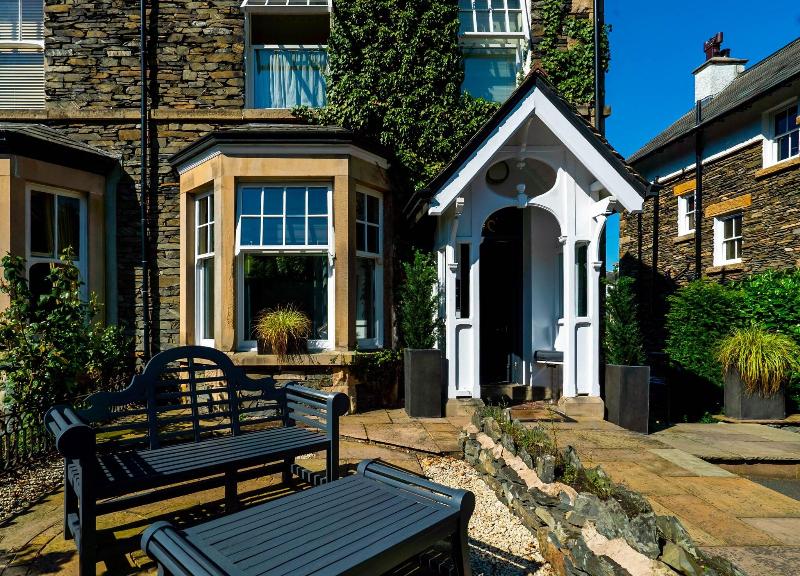 Cranleigh Boutique - Genel