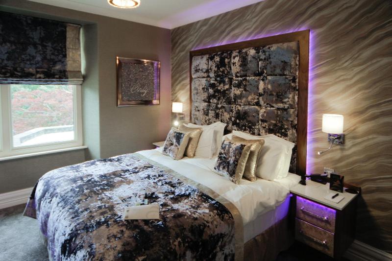 Cranleigh Boutique - Oda