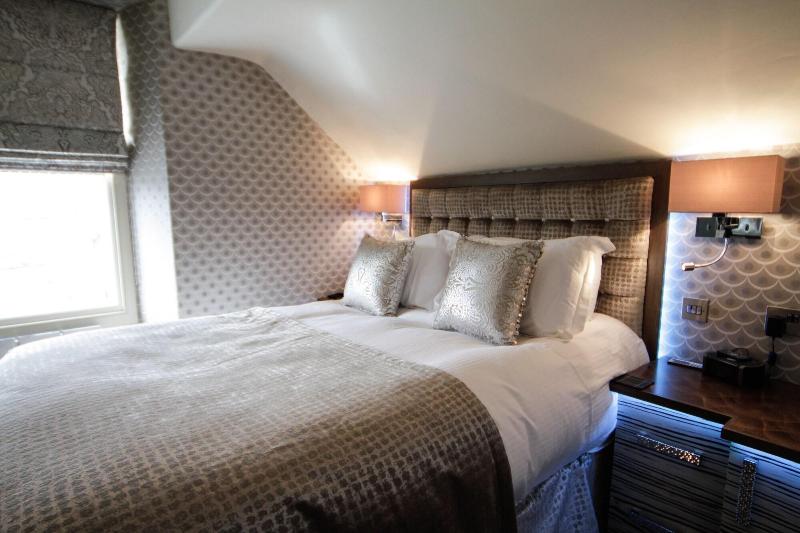 Cranleigh Boutique - Oda