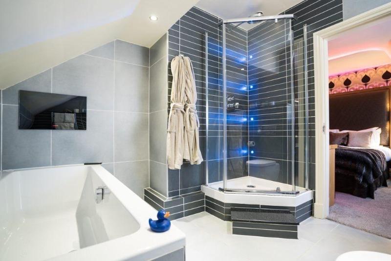 Cranleigh Boutique - Oda