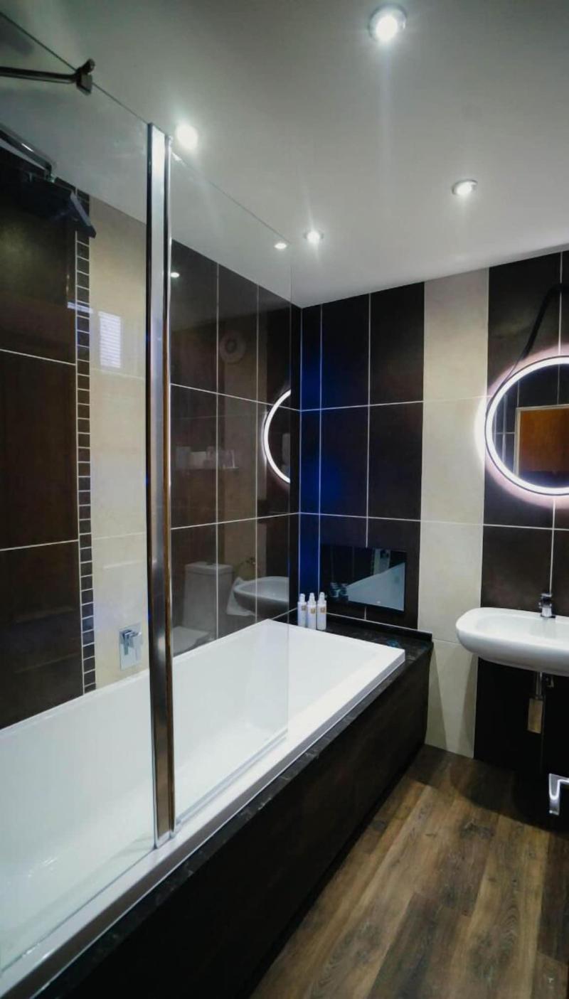 Cranleigh Boutique - Oda