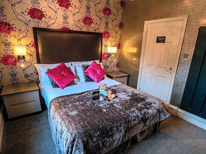 Cranleigh Boutique - Oda