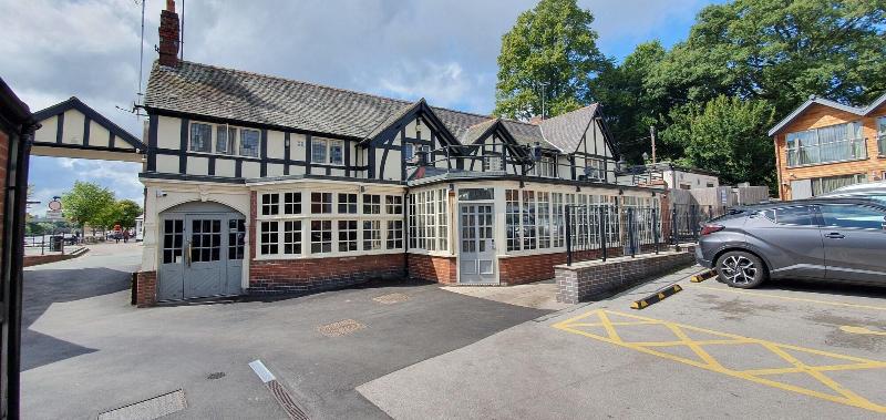 The Boathouse & Riverside Rooms - Genel