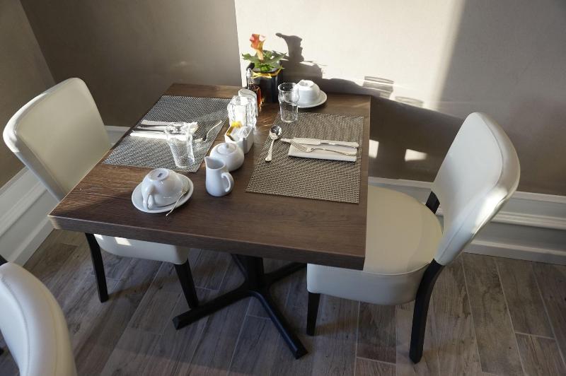 Halvard Hotel - Restoran