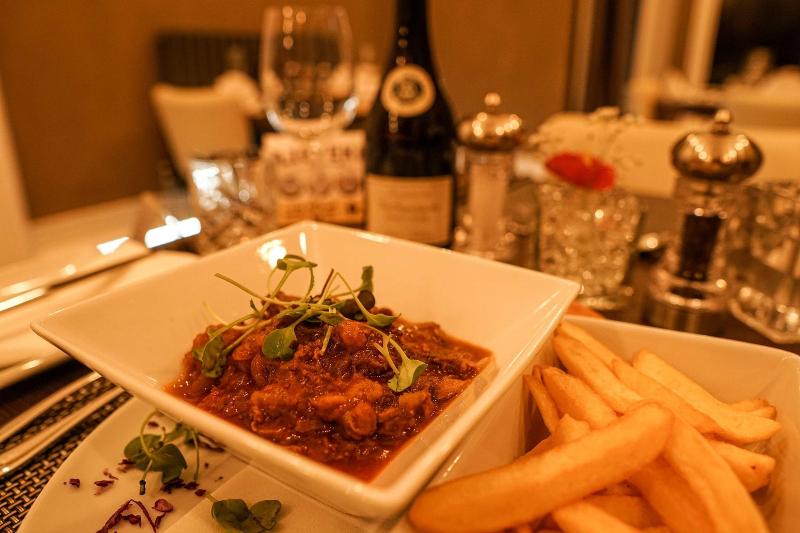 Halvard Hotel - Restoran