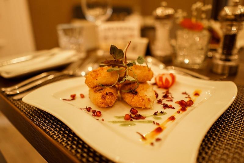 Halvard Hotel - Restoran