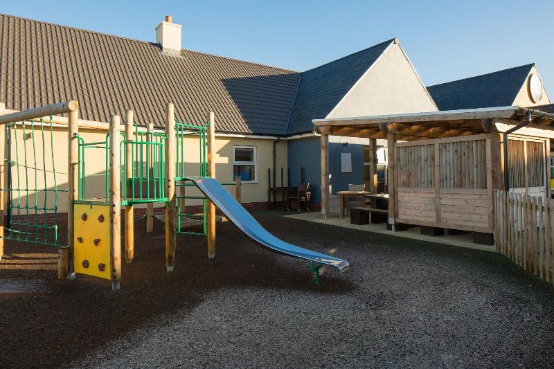 Raven's Cliff, Motherwell by Marston's Inns - Aktivite