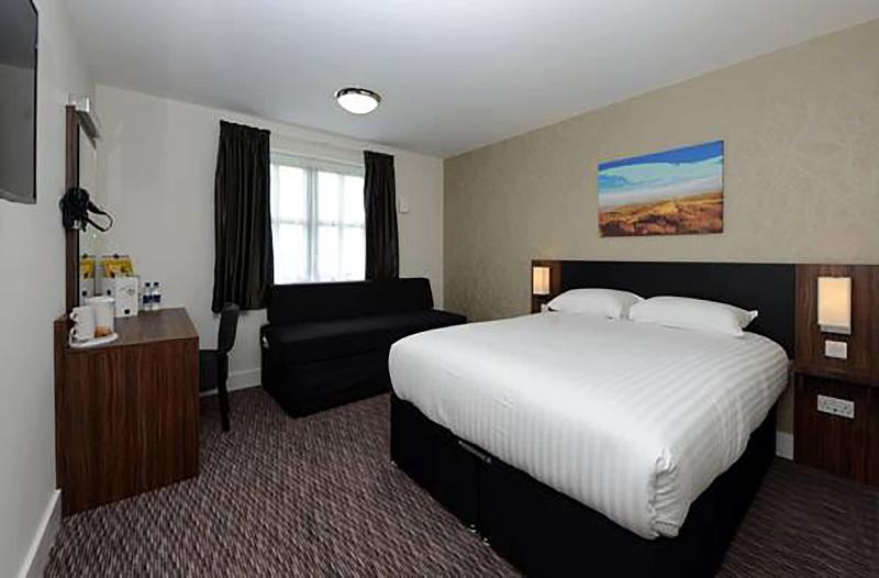 Raven's Cliff, Motherwell by Marston's Inns - Oda
