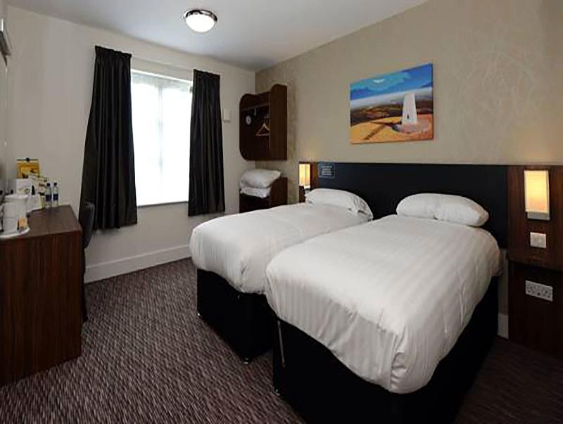 Raven's Cliff, Motherwell by Marston's Inns - Oda