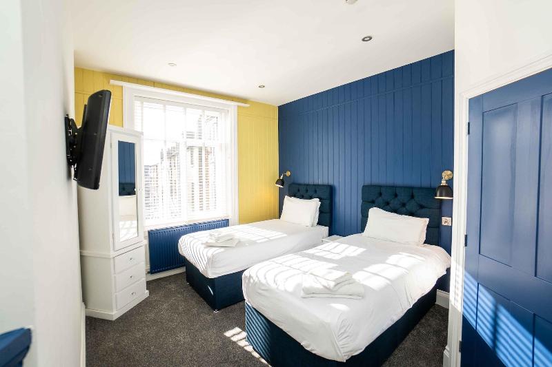 Delmont Hotel - Oda