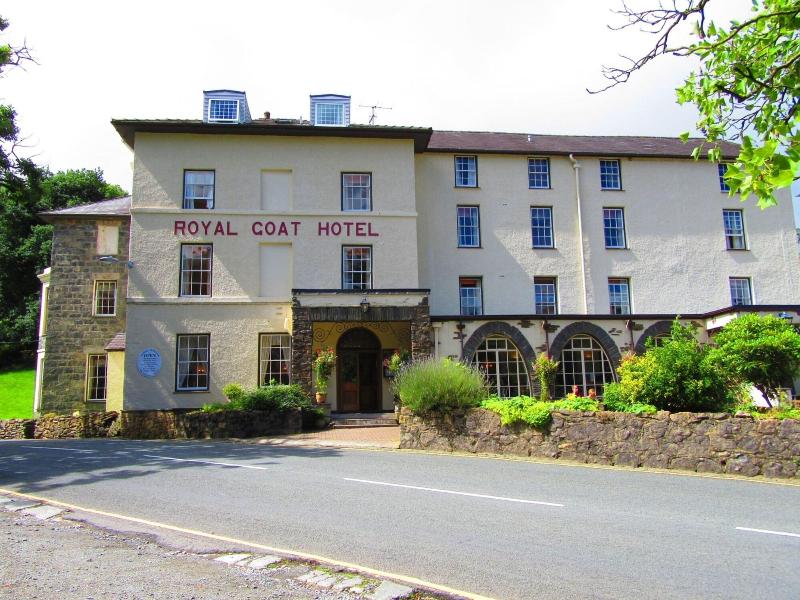 Royal Goat Hotel - Genel