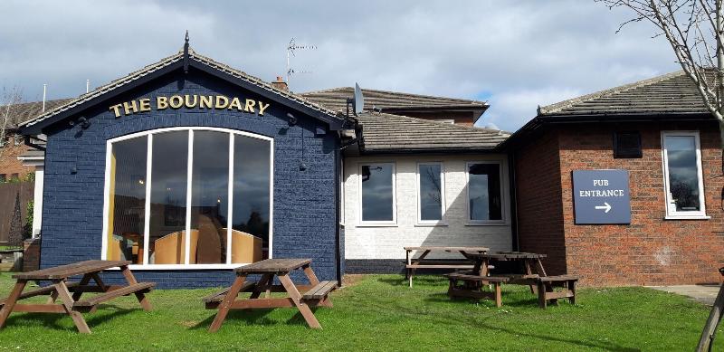 Boundary, Alfreton by Marston's Inns - Teras