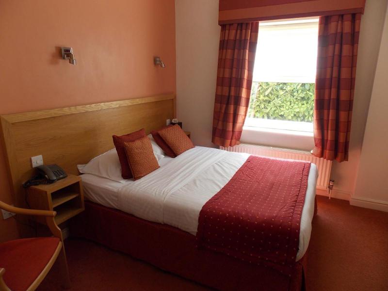 Woodlands Hotel - Oda