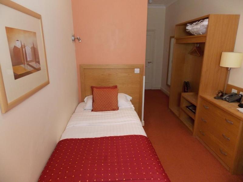 Woodlands Hotel - Oda