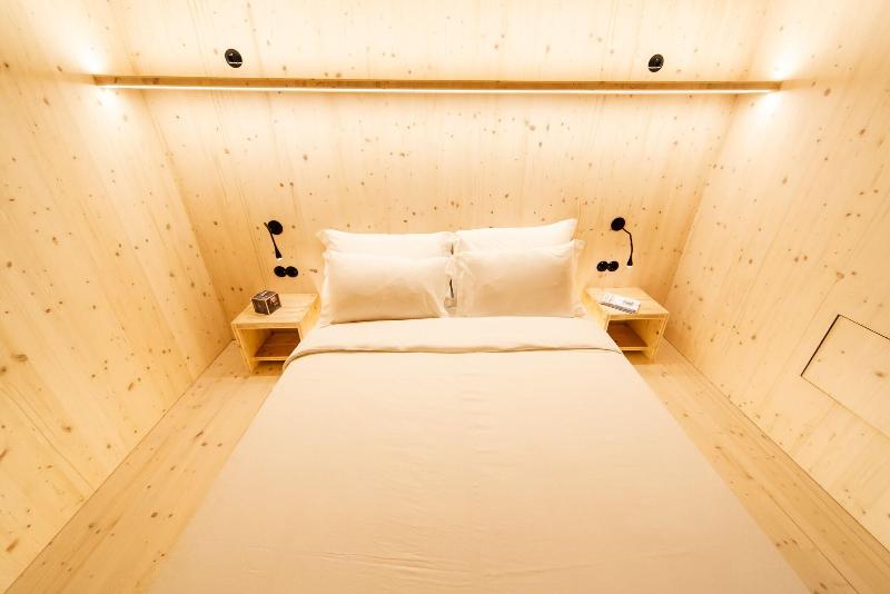 Zero Box Lodge Porto - Oda