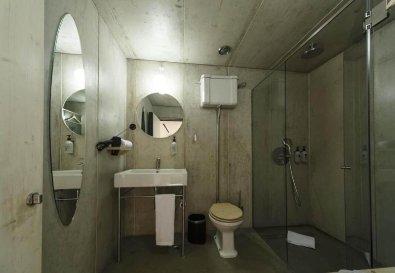 Zero Box Lodge Porto - Oda