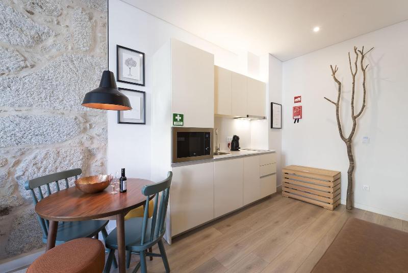 Bloom House By Sweet Porto - Oda