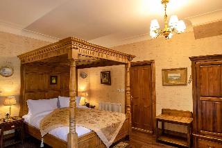 The Whispering Pine Lodge fotoÄŸrafÄ±