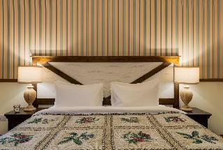 The Whispering Pine Lodge fotoÄŸrafÄ±