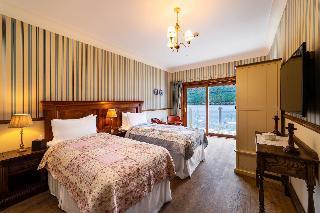 The Whispering Pine Lodge fotoÄŸrafÄ±