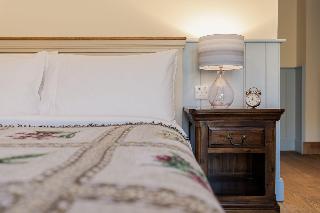 The Whispering Pine Lodge fotoÄŸrafÄ±