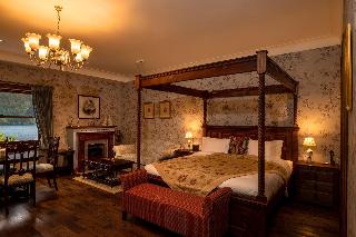 The Whispering Pine Lodge fotoÄŸrafÄ±