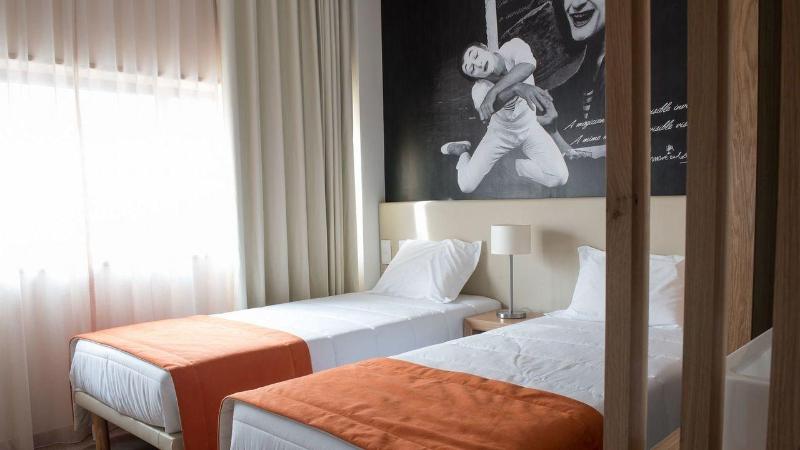 Porto Coliseum Hotel - Oda