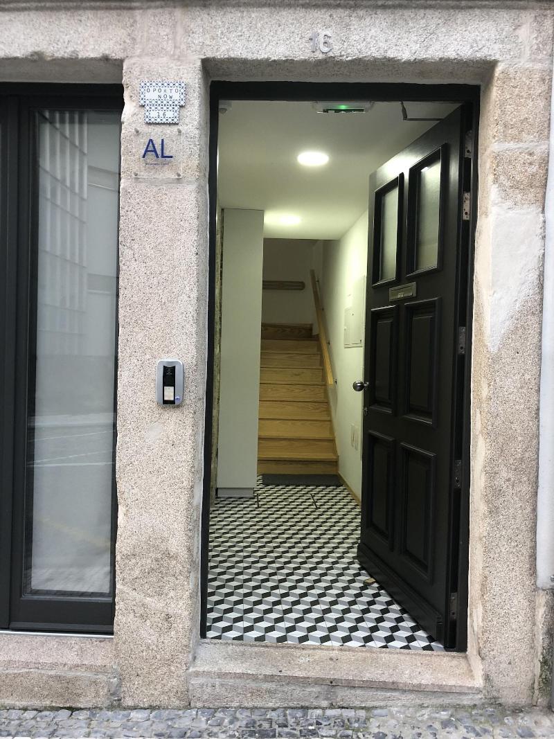 Insitu Trindade - Lobi